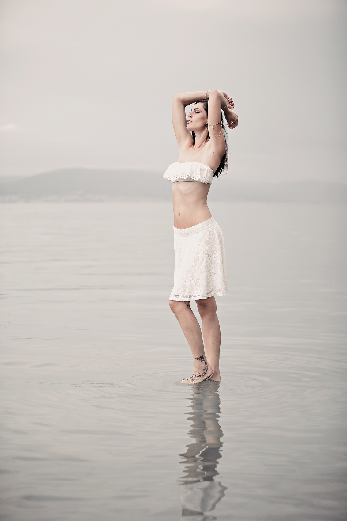 Céline Zengaffinen / Modèle / Estavayer-le-Lac / Je marche sure l'eau